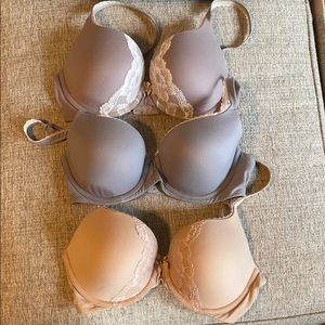 Victoria’s Secret Bras 32DD
